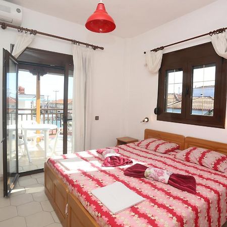 Apartments Villa Castor Pefkochori Exterior photo