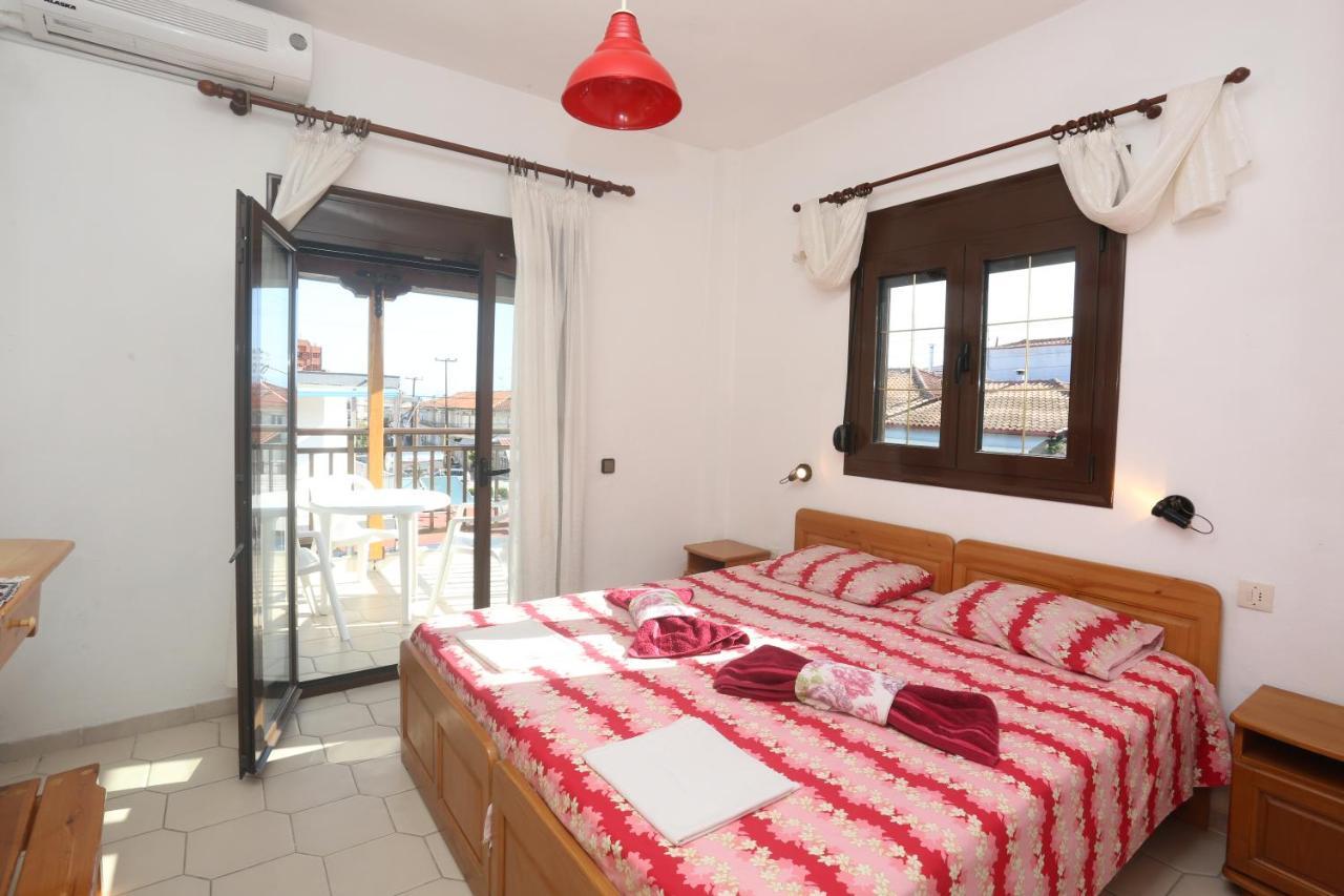 Apartments Villa Castor Pefkochori Exterior photo